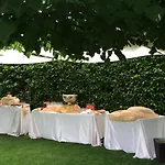 Bed & Breakfast La Trunera 4*
